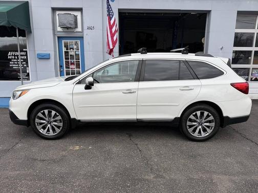 2017 Subaru Outback 2.5i Touring