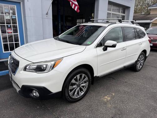 2017 Subaru Outback 2.5i Touring