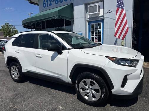 2019 Toyota RAV4 LE
