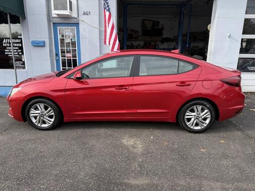 2020 Hyundai ELANTRA Limited