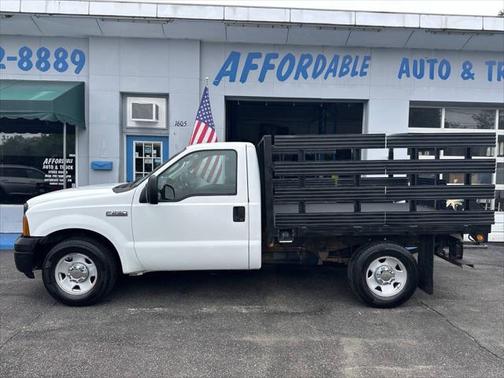 2007 Ford F-250 4X2 2dr Regular Cab 137 in. WB