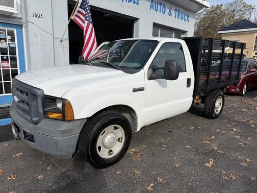 2007 Ford F-250 4X2 2dr Regular Cab 137 in. WB