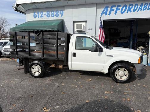 2007 Ford F-250 4X2 2dr Regular Cab 137 in. WB