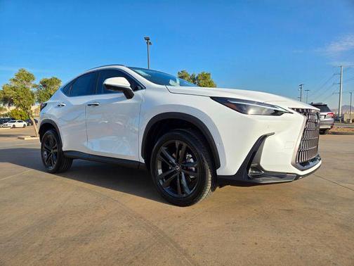 2026 Lexus NX 450h+ Luxury