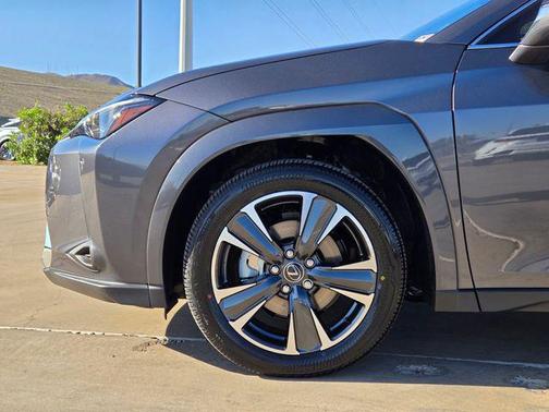 2026 Lexus UX 300h Premium