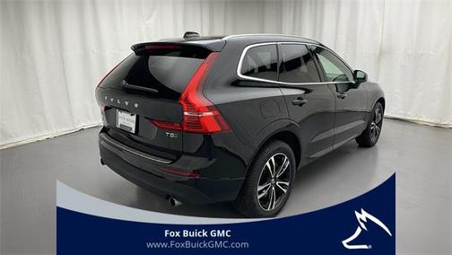 2021 Volvo XC60 T5 Momentum