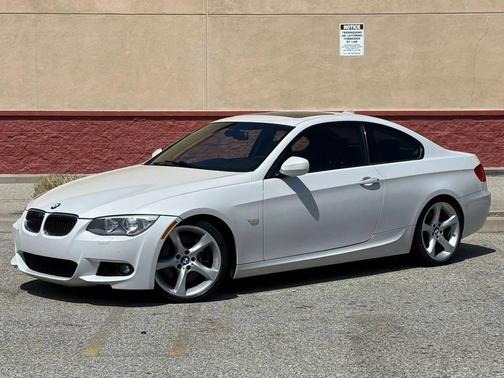 White 2013 BMW 335 335i 2dr Coupe