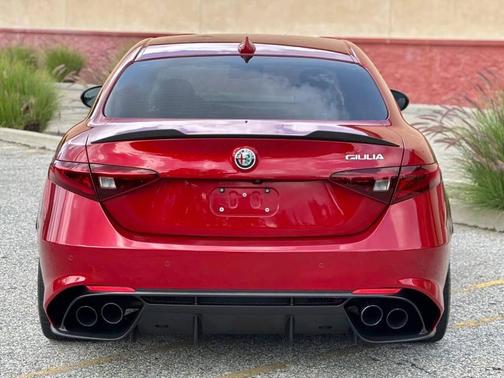 2018 Alfa Romeo Giulia Quadrifoglio