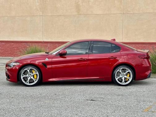 2018 Alfa Romeo Giulia Quadrifoglio