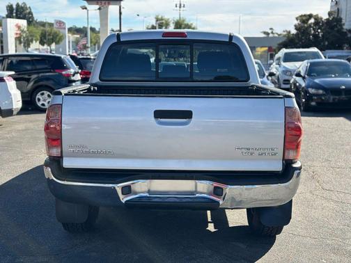 2005 Toyota Tacoma PreRunner Double Cab