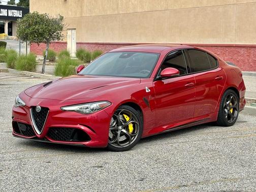 2017 Alfa Romeo Giulia Quadrifoglio