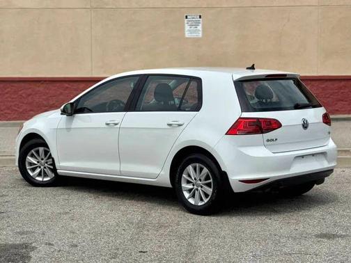 2016 Volkswagen Golf TSI S 4-Door