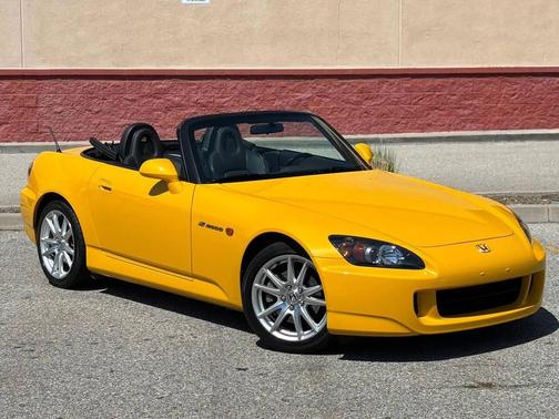 Rio Yellow Pearl 2004 Honda S2000 Base