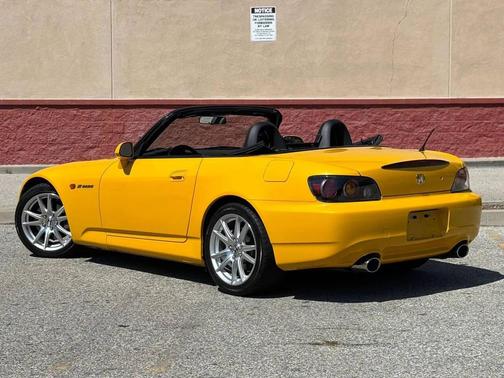 Rio Yellow Pearl 2004 Honda S2000 Base