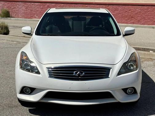 Moonlight White 2012 INFINITI G37 Journey