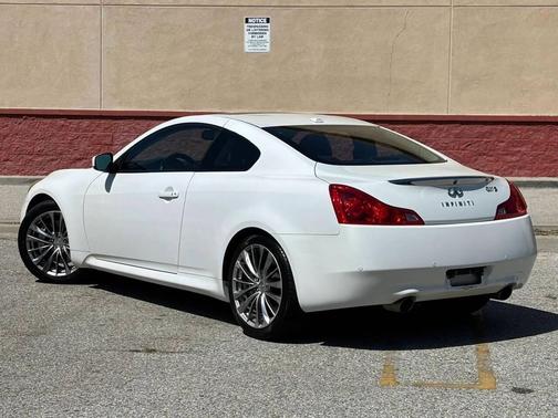 Moonlight White 2012 INFINITI G37 Journey