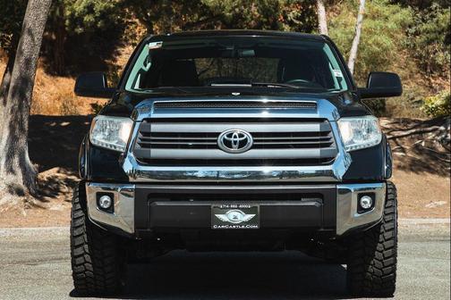 2014 Toyota Tundra SR5