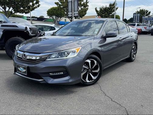 Lunar Silver Metallic 2017 Honda Accord EX-L w/Navigation & Honda Sensing
