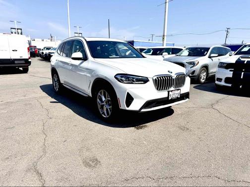 Alpine White 2024 BMW X3 xDrive30i
