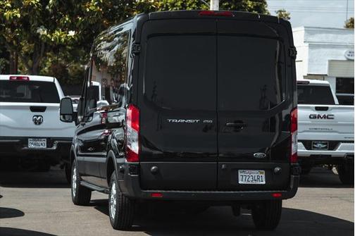 2015 Ford Transit-250 Base