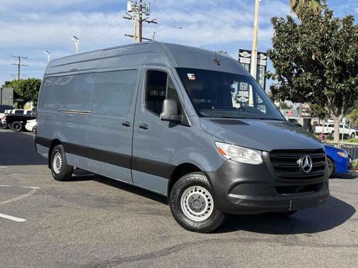 2019 Mercedes-Benz Sprinter 2500 High Roof