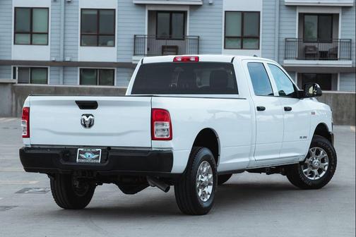 2022 RAM 2500 Tradesman Crew Cab 4x2 8' Box