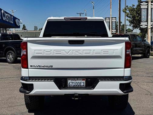 Summit White 2021 Chevrolet Silverado 1500 Custom