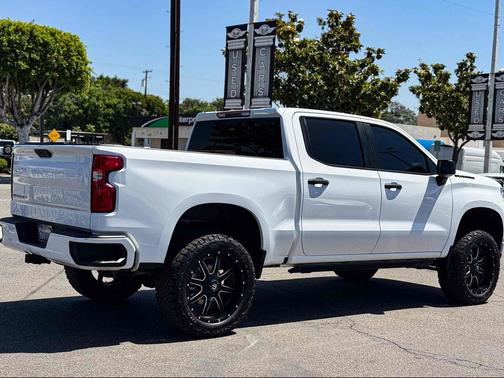 Summit White 2021 Chevrolet Silverado 1500 Custom