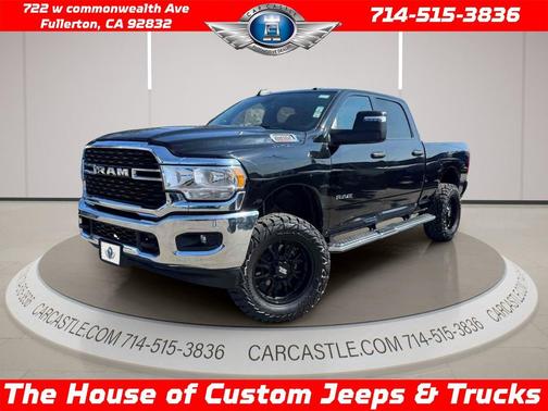Diamond Black Crystal Pearlcoat 2024 RAM 2500 Big Horn Crew Cab 4x4 6'4' Box