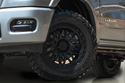 Billet Silver Metallic Clearcoat 2025 RAM 1500 Big Horn/Lone Star