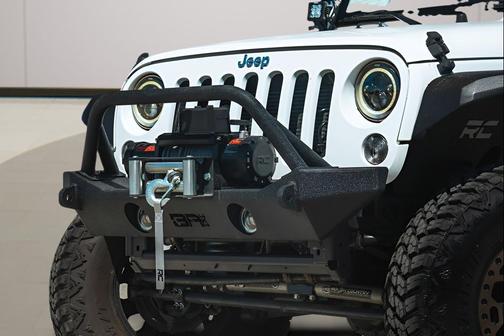 Bright White Clearcoat 2018 Jeep Wrangler JK Unlimited Sport
