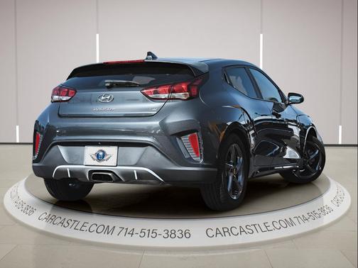 2019 Hyundai Veloster 2