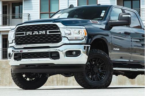 2024 RAM 2500 Big Horn Crew Cab 4x4 6'4' Box