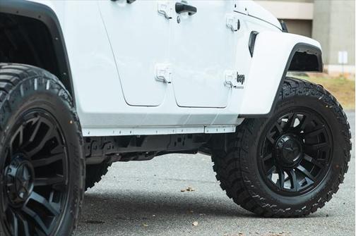2024 Jeep Gladiator Sport S