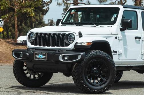 2024 Jeep Gladiator Sport S