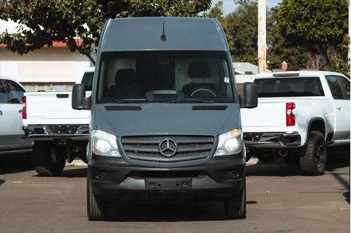 2018 Mercedes-Benz Sprinter 2500 Standard Roof