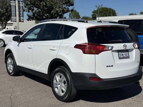 2014 Toyota RAV4 LE