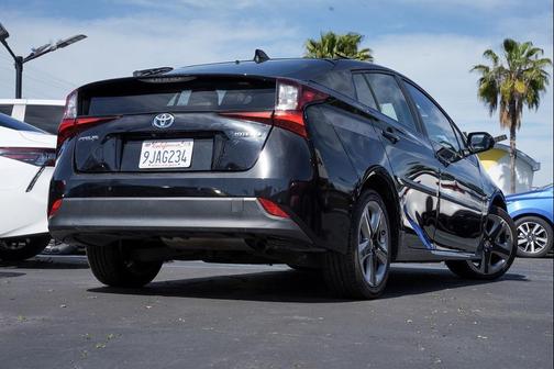 2020 Toyota Prius XLE