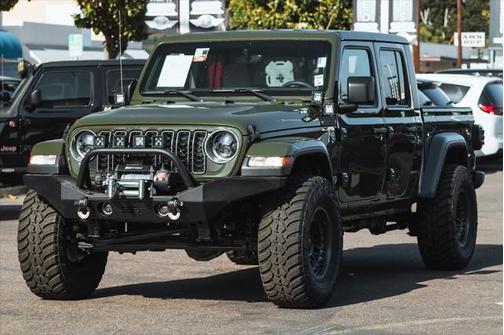 2023 Jeep Gladiator Overland