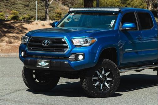 2017 Toyota Tacoma SR5