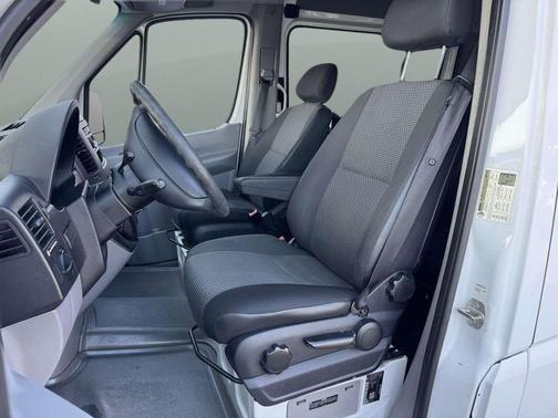 Arctic White 2013 Mercedes-Benz Sprinter 2500