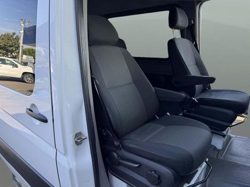 2013 Mercedes-Benz Sprinter 2500