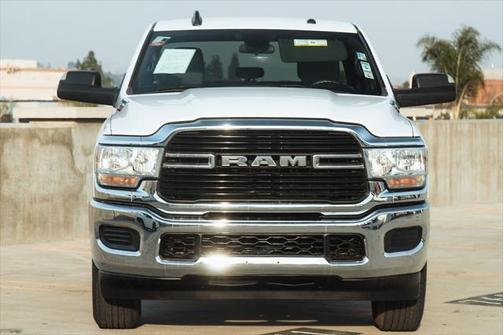 2021 RAM 2500 Big Horn Crew Cab 4x2 6'4' Box