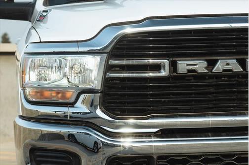 2021 RAM 2500 Big Horn Crew Cab 4x2 6'4' Box