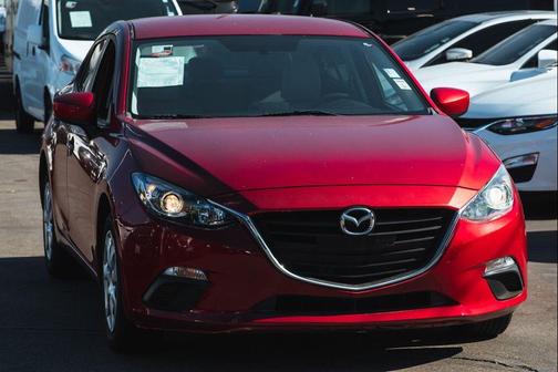 2016 Mazda Mazda3 i Sport