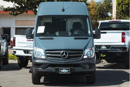 2018 Mercedes-Benz Sprinter 2500 Standard Roof