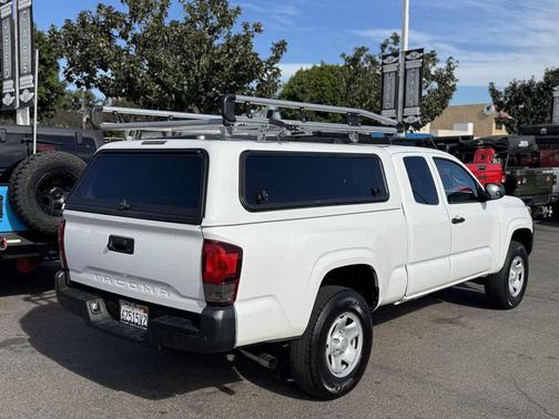 2019 Toyota Tacoma SR