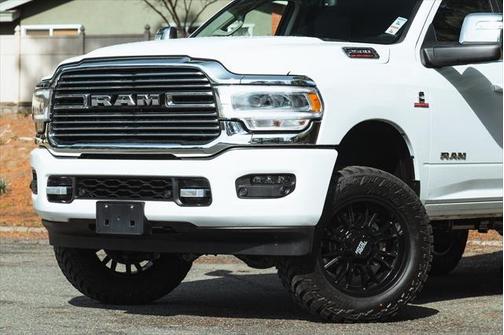 2024 RAM 2500 Laramie Crew Cab 4x4 6'4' Box