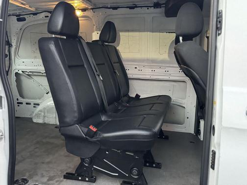 2016 Mercedes-Benz Metris Base