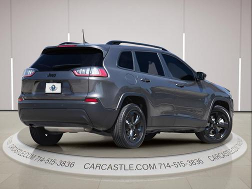 Granite Crystal Metallic Clearcoat 2019 Jeep Cherokee Latitude